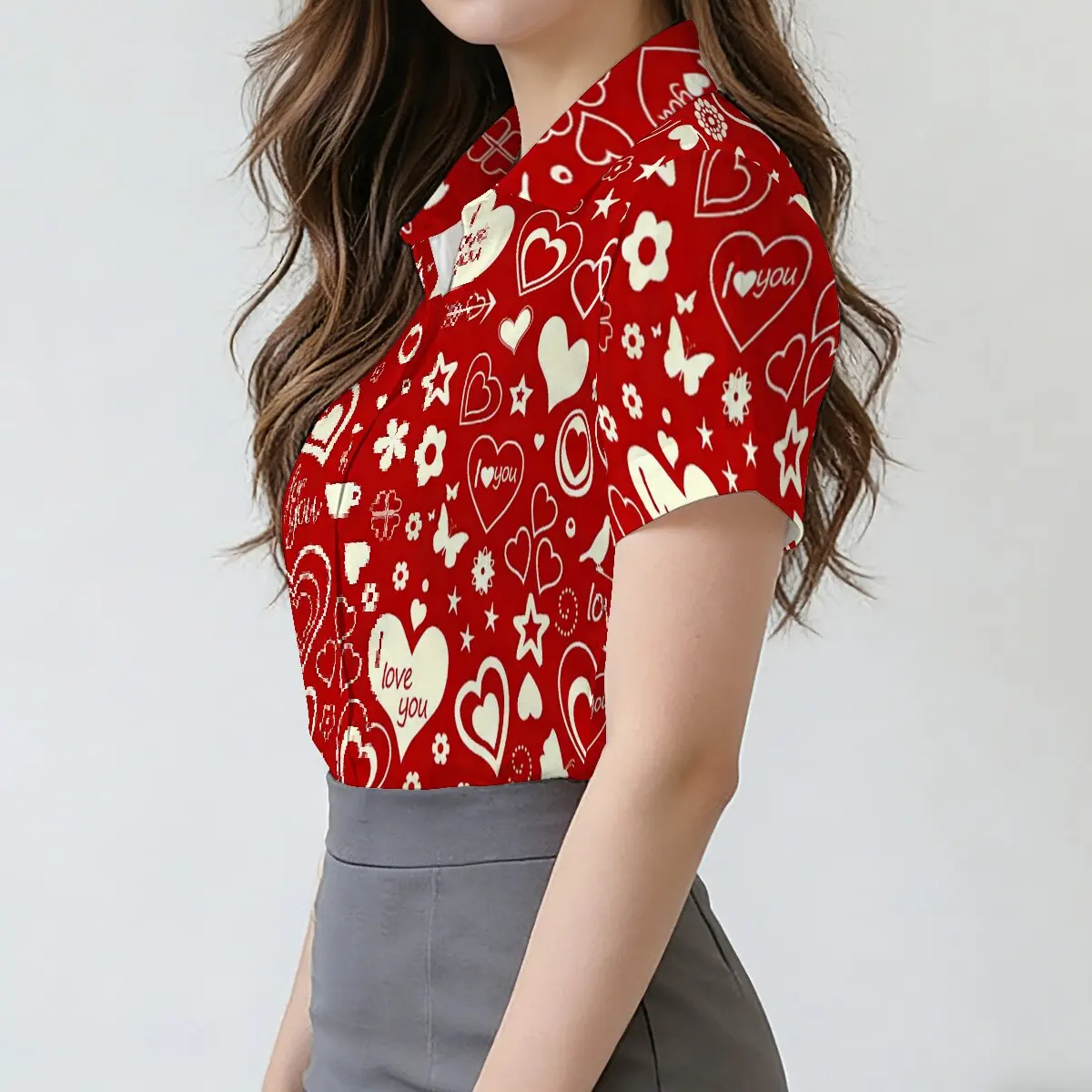 Summer women's short-sleeve shirt with romantic elements, sweet and romantic, eye-catching on the street. Perfect for dating