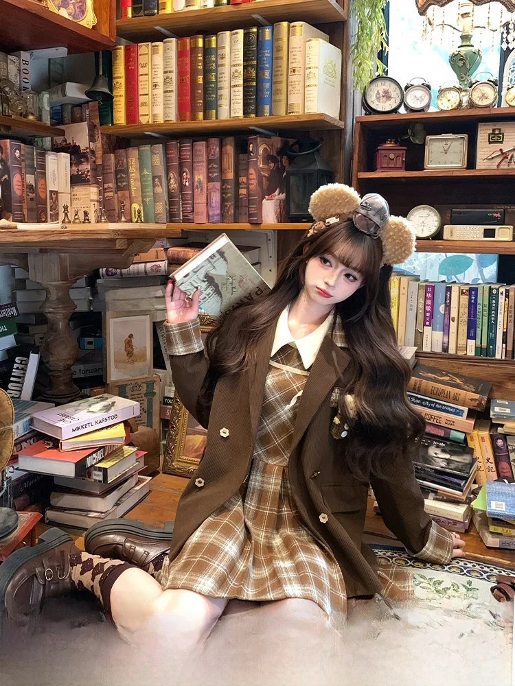 Sweet College Style Women's  Coat Bear Brooch Chest Pin Coffee Color Early Autumn Retro Fashion Outerwear Jacket