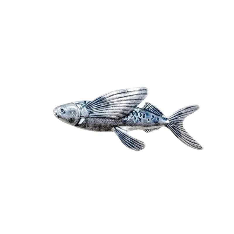 Vintage Silver Fish Brooch Pin Decorative Fashion Commute Style Mid-Century Fish Shaped Pin Clip-On Fastener