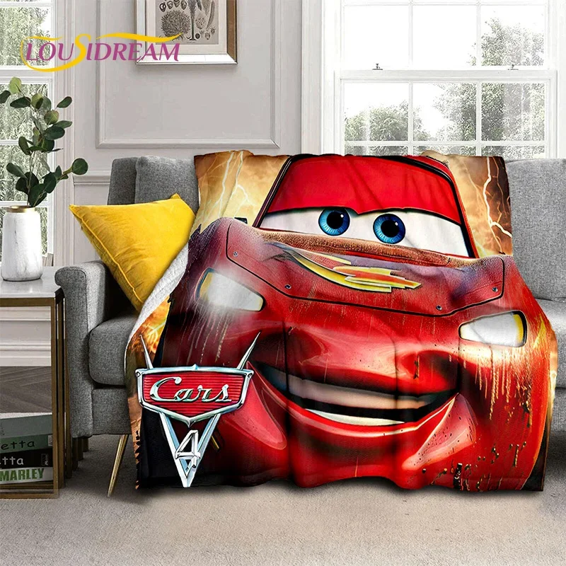 รถยนต์ Disney Mcqueen ผ้าห่มผ้าสักหลาดนิ่มลายการ์ตูนสำหรับเตียงห้องนอนโซฟาปิกนิกผ้าห่มสำหรับกลางแจ้งของขวัญยามว่างปกเด็ก
