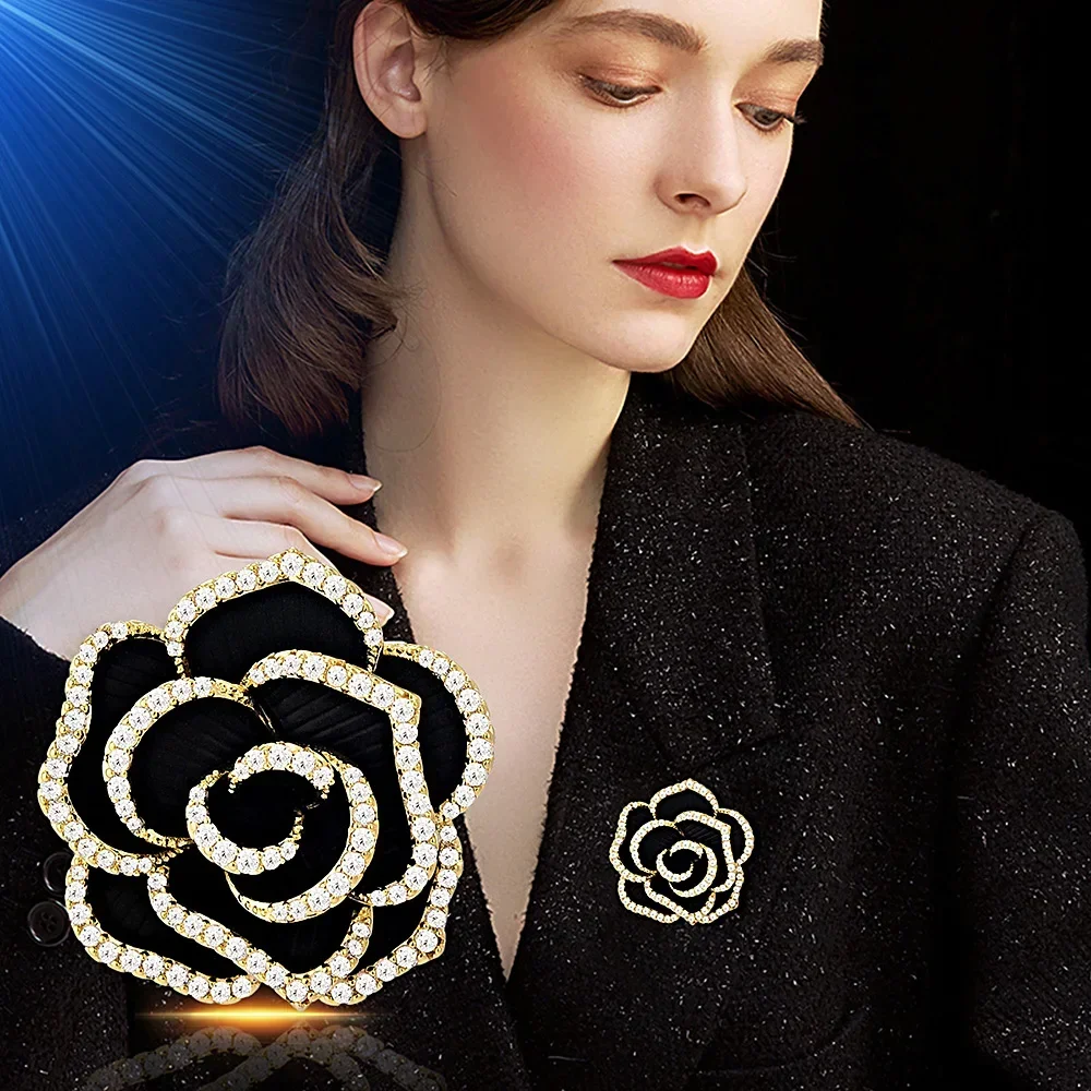 

Luxury Brooch Black Flower Camellia Brooches Corsage Personalized Designer Jewelry Clothing Dress Lapel Pins Women's Gifts