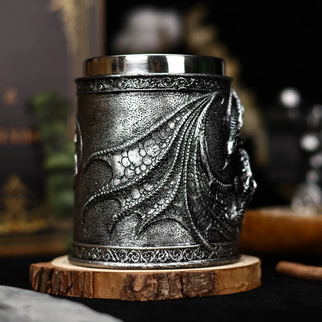 Royal Dragon Resin Stainless Steel Beer Mug Skull Knight Tankard Halloween Coffee Cup Creative Viking Tea Mug Pub Bar Decoration