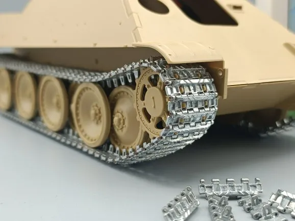 San Xin SX35030 1/35 Scale German Panther Later Version Tank Model Metal Track Links w/Metal Pin