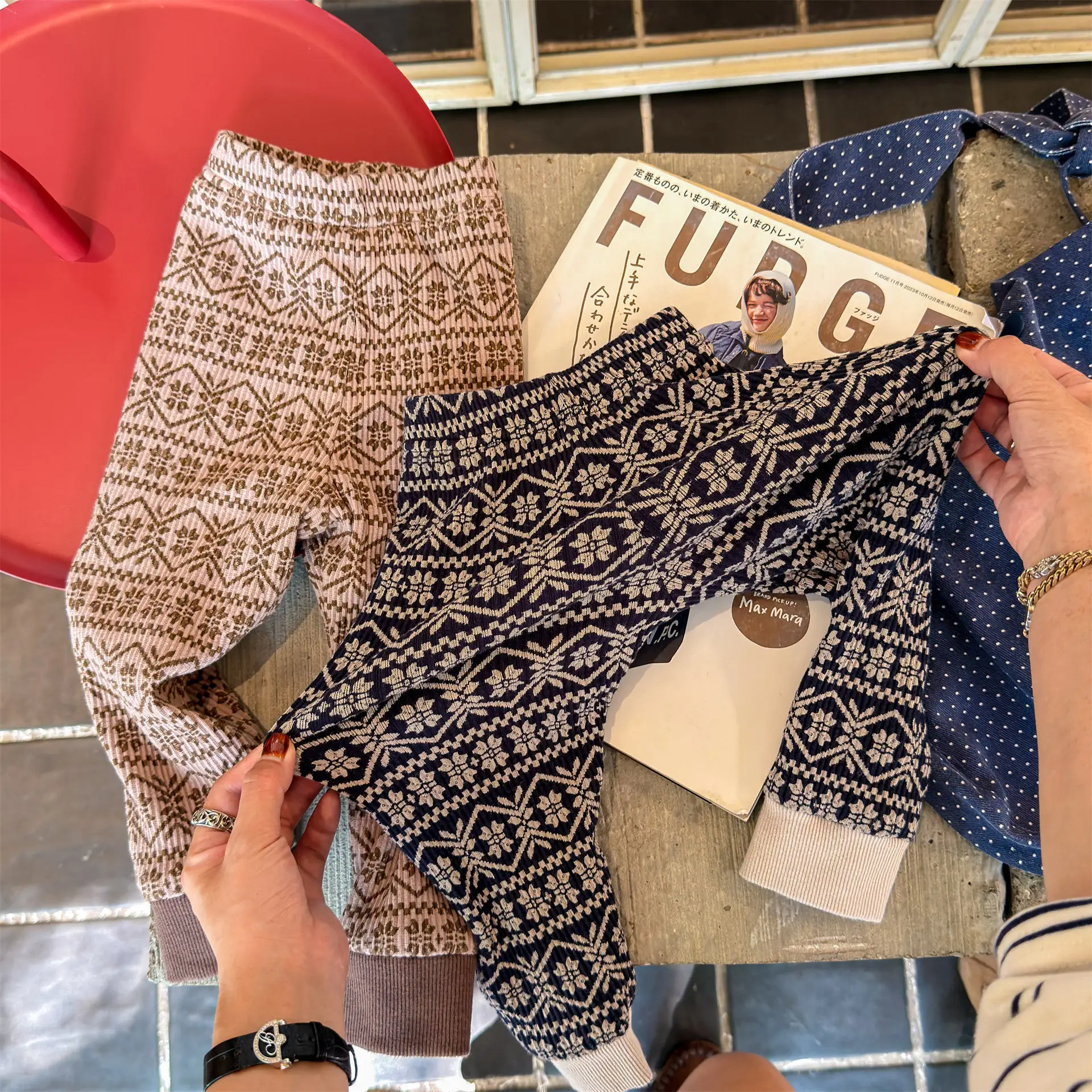 

Детские штаны, осень-зима 2024, новые корейские бархатные теплые брюки, леггинсы для маленьких девочек, брюки