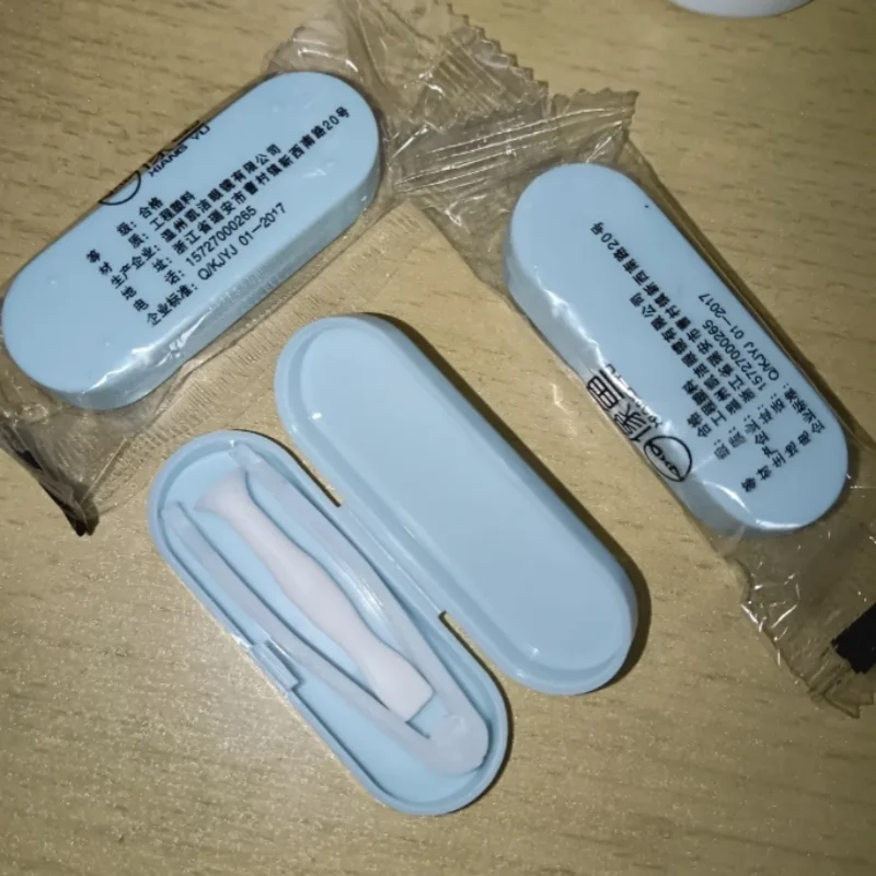 Contact Lens Cases Kits Portable 1 Set Eye Care Tool Set for Men and Women with Tweezers and Suction Stick Candy Color Wholesale