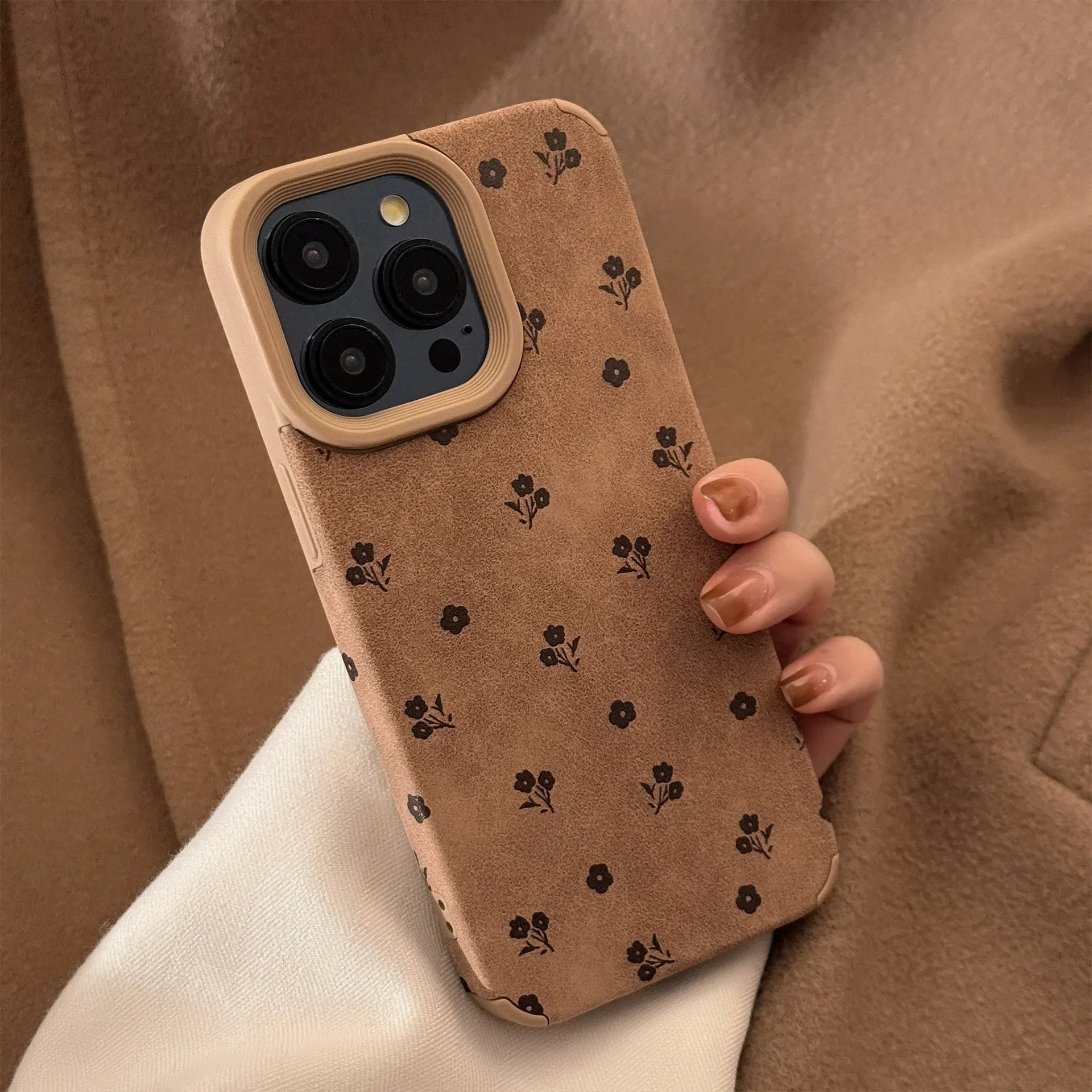 Luxuriöse Vollbild-Handyhülle mit Blumen-Wildleder-Textur für iPhone 16 15 14 Plus 13 12 11 Pro Max, stoßfeste Schutzhülle