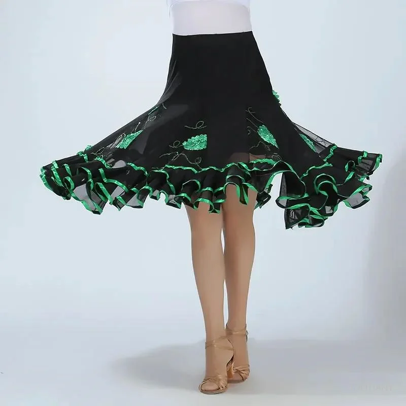 Traje de baile de lentejuelas para mujer, falda estándar de Flamenco de baile de salón de flores rojas, falda de baile moderna de columpio suave para fiesta de vals negra
