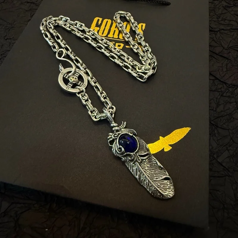 

Japan Tide Takahashi Goros Vintage Sapphire Feather Pendant Classic Letter Necklace Fashion Couple Versatile Hip-hop Rock Punk