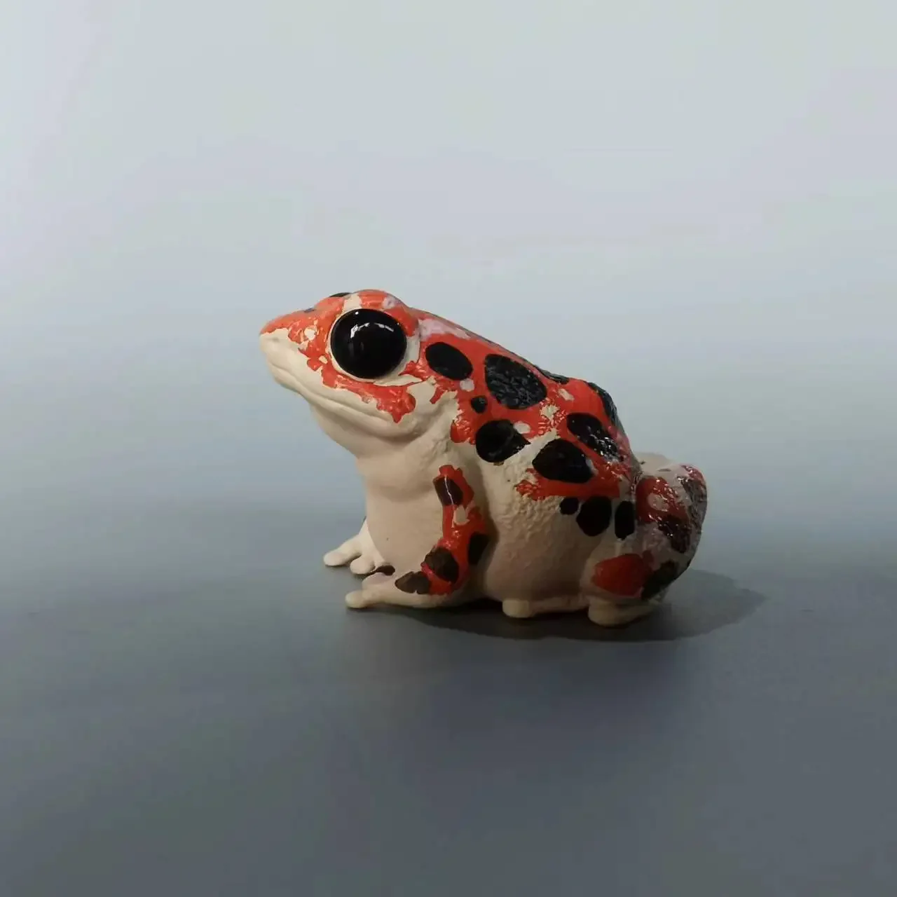 1pcs Small Size Megophrys Nasuta Frog Chacophrys Pierottii Oophaga Pumilio Bastimentos Animal Toy Figure Model With Retail Box