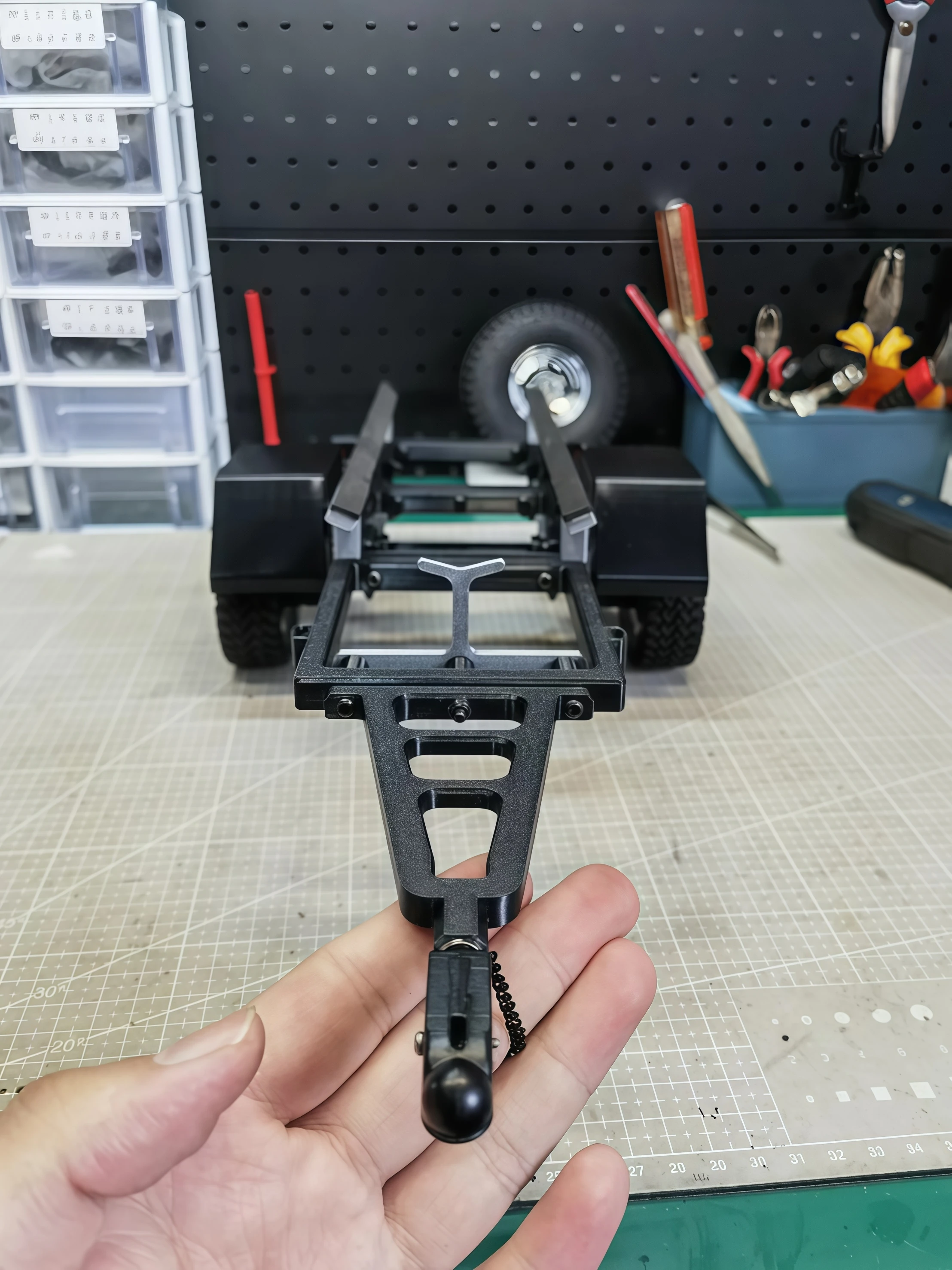 3D Printed Trailer for Capo jkmax SCX10 TRX-4 Bronco Wrangler 1/8 1/10 Scale Rock Crawler Car RC Truck Option Part