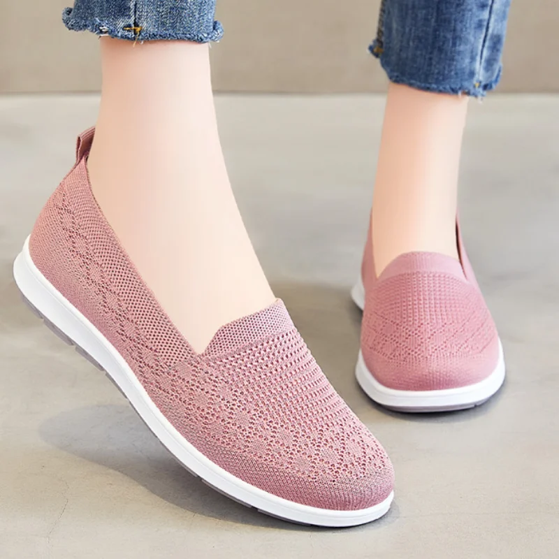 Women Flat Shoes Summer New Old Beijing Shallow Cloth Shoes Soft Sole Comfortable Fashionable Breathable Casual Shoes