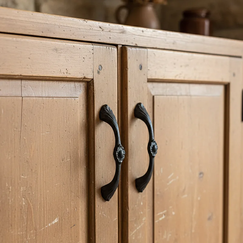 

Скандинавский креативный чугунный винтажный потертый деревянный дверной ручка, настенный декор для виллы, сада