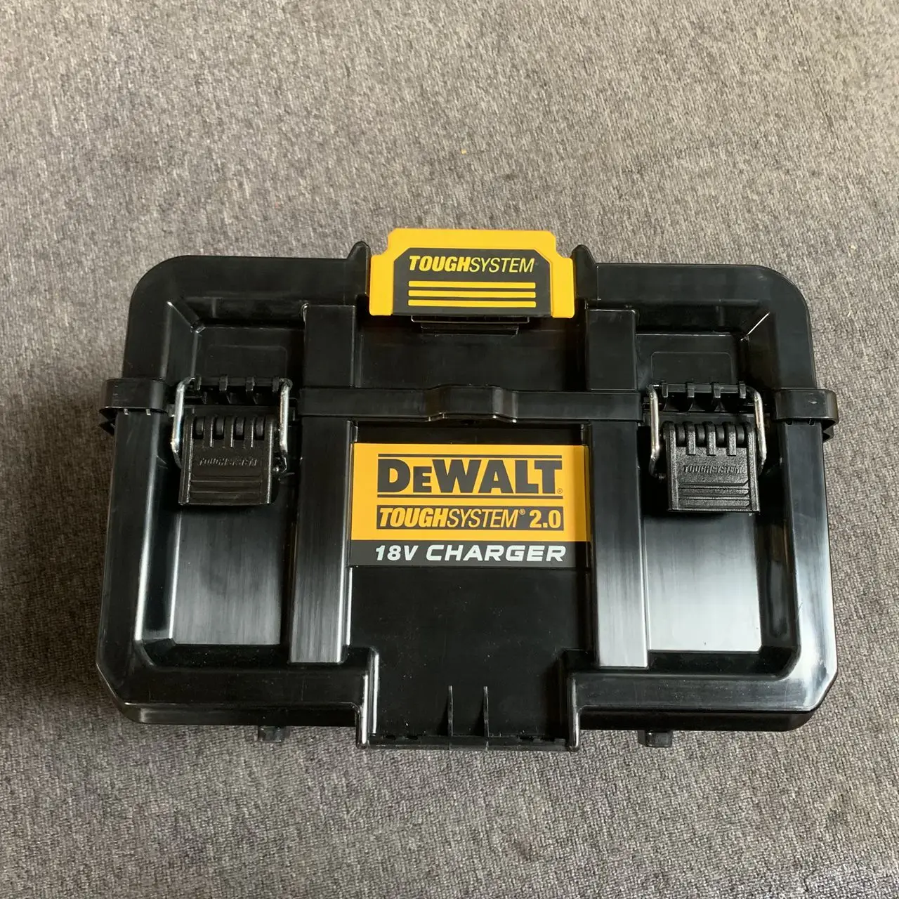 DeWalt DWST1-83471 Toughsystem 2.0 Battery Charger Box 18 / 54v XR USB Charge 20 / 60V  DWST83470-GB Charge  second-hand