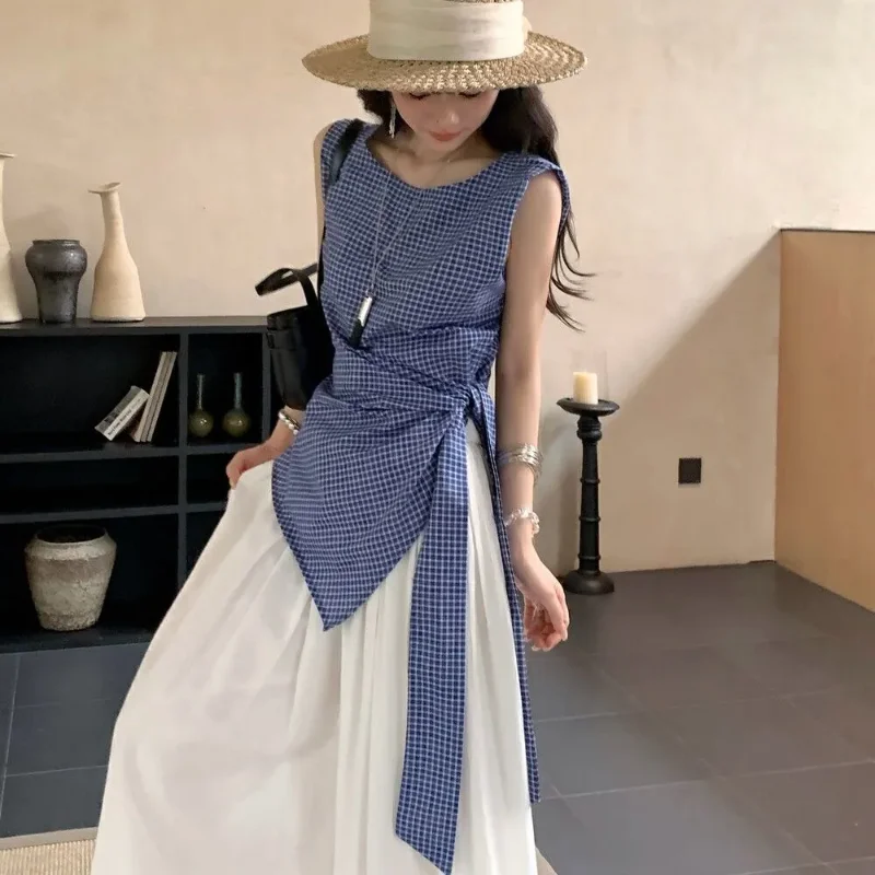 

Summer Plaid Sleeveless Shirt Tops Korean Style Tops for Women with Fashionable Design