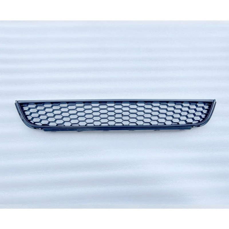 Suitable for Volkswagen Jetta 12 Model Sagitar MK6 Modified Honeycomb Lower Middle Fog Light Frame Front Air Vent Grille