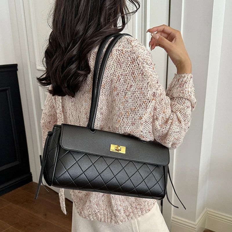 Korean Style Diamond Grid PU Shoulder Bag Women New Commuter Large Capacity Handbag Simple Personalized Texture Baguette Bag