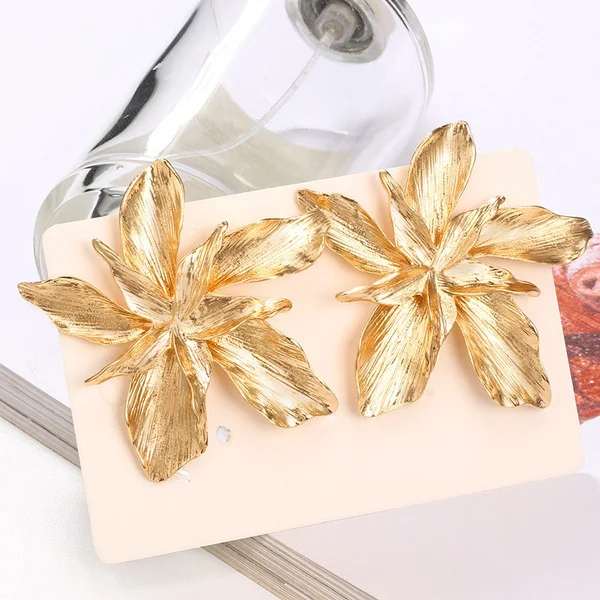 Hot Sale Simple Golden Silver Color Big Flower Dangle Drop Zinc Alloy Female Stud Earrings For Women Ladies Accessories