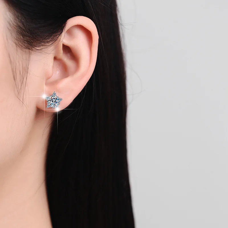 S925 الفضة الذهب الأبيض مطلي 1CTx2 D اللون البنتاغون قص مويسانيتي وأقراط للنساء ، أنيقة غرامة مجوهرات هدية