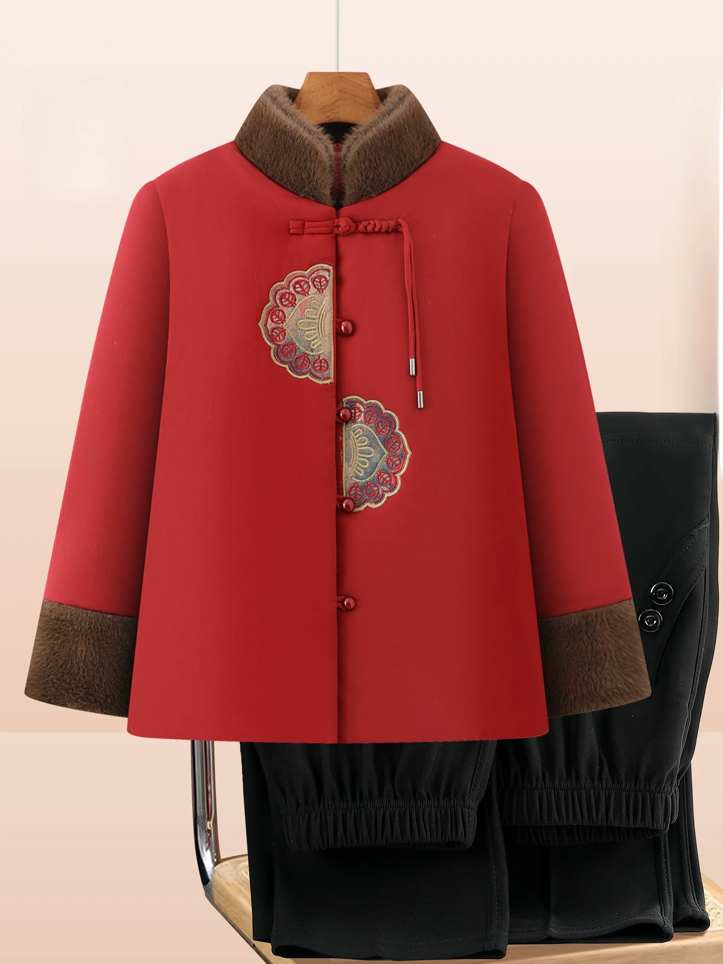 

ly Women's Winter Cotton Jaet with Fce Chinese Sle Red Clothes for Ladies over 60 Years Old Warmth Faion