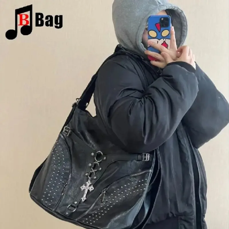 

Сумка-рюкзак Y2K в готическом стиле для женщин и девушек, панк-стиль, с заклепками, на одно плечо, через плечо, подмышечная, в стиле Харадзюку