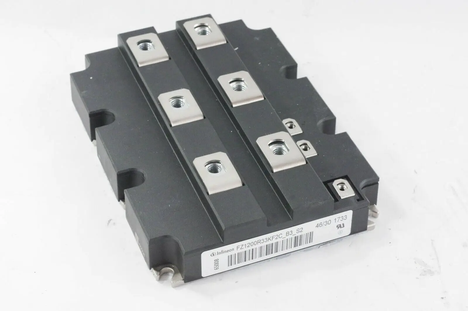 

FZ1200R33KF2C_B3_S2 3300 V, 1200 A single switch IGBT module