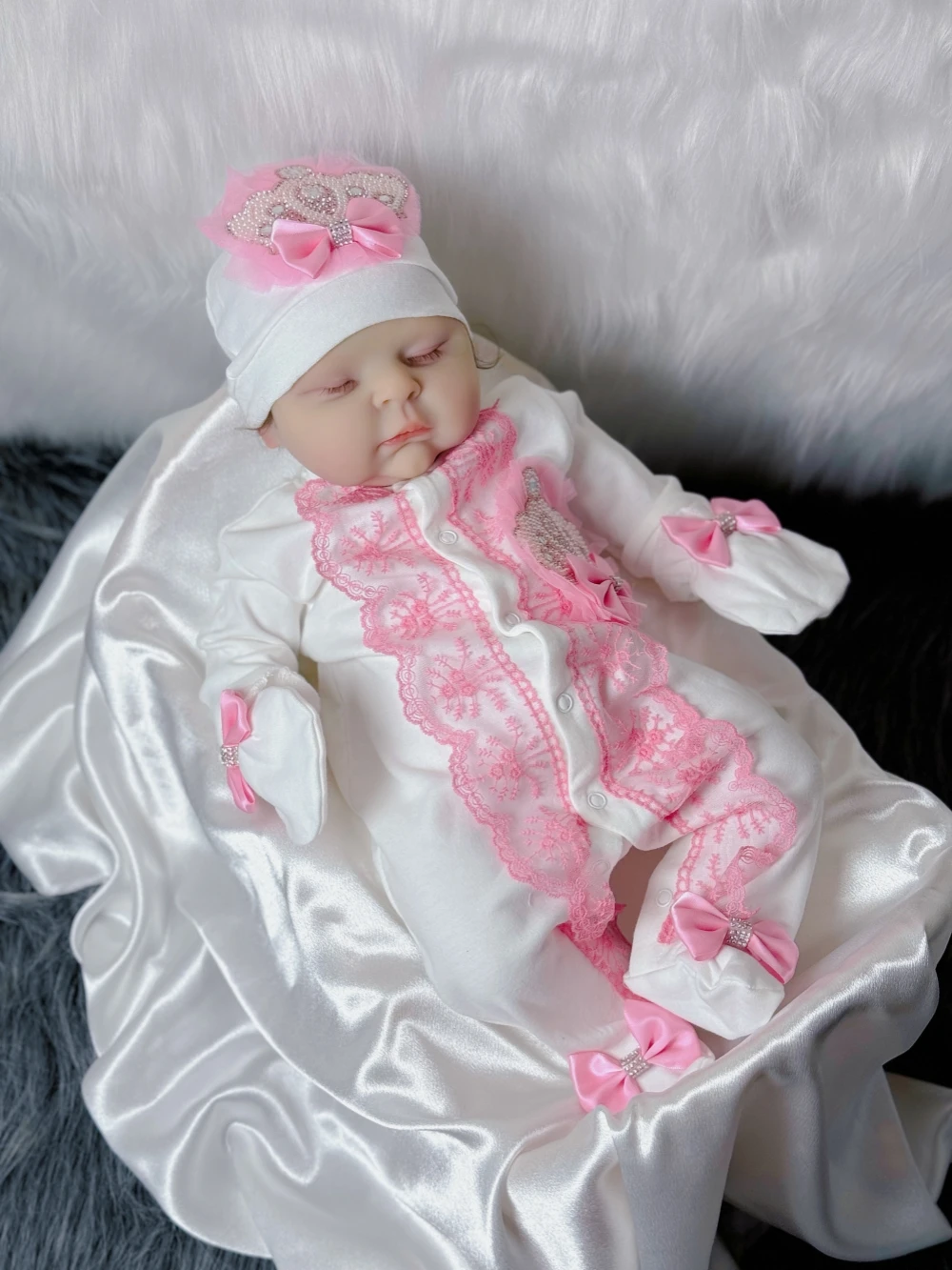 Dollbling Welcome Home Baby Blanket Gift 4Pcs Jewelry Name Infant Cotton Clothes Princess Mitten Bonnet Bibs Romper Set