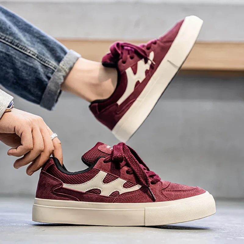 

2025 New Skateboarding Shoes Mens Sports Shoe Four Seasons Running Footwear Fashion Breathable Tide Sneakers Han Edition