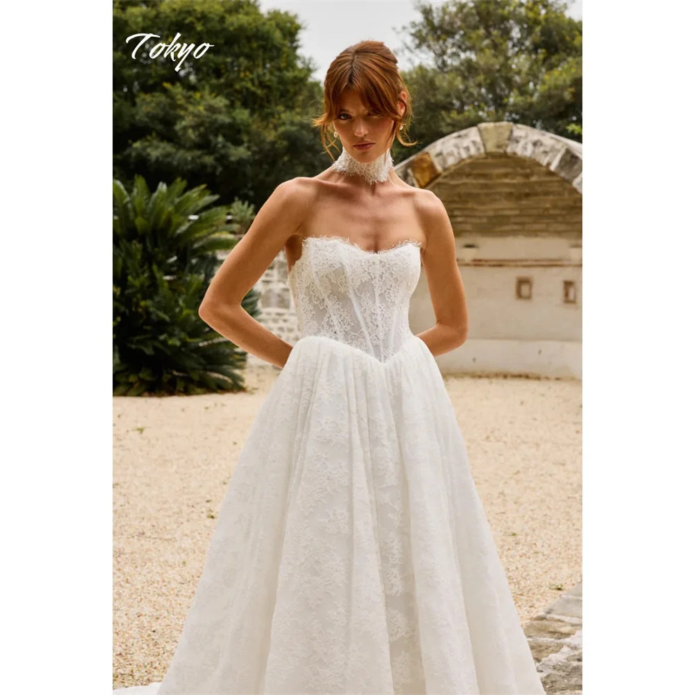 Tokyo Customized White A-Line Wedding Dresses Strapless Detachable Sleeves Court Train Bridal Gowns Back Zip Lace Wedding Gowns