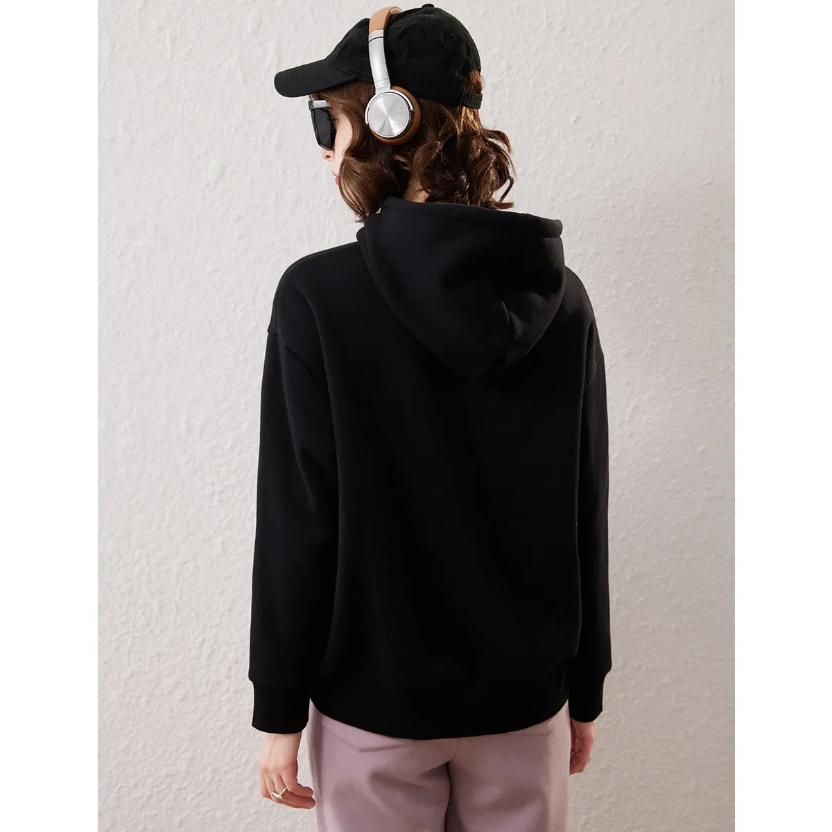 LOUIS YAO 2025 Winter Thick Velvet Sweatshirt Heart Pattern Hoodie Gradient Printed Letter Embroidered Women's Hoodie