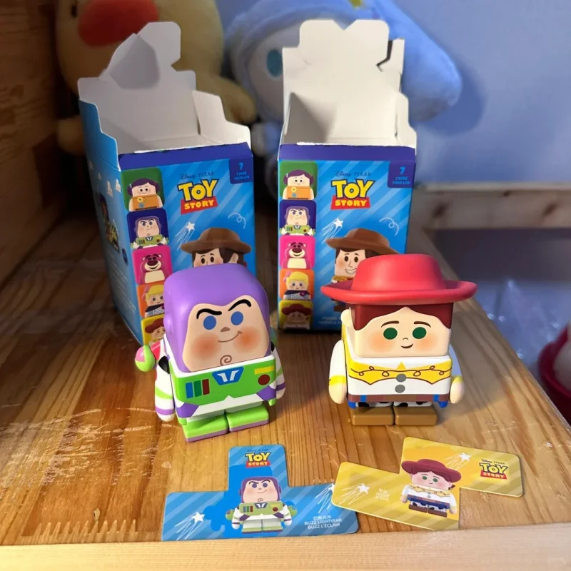 جديد 100% وودي الطنانة المكعب السحري سلسلة صندوق أعمى لعبة قصة عمل تمثال دمية سطح المكتب الديكور سر مفاجأة هدية عيد ميلاد #4