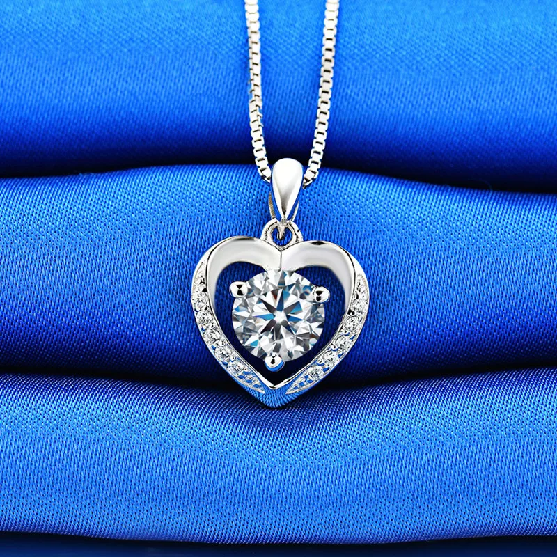 

PT950 platinum necklace moissanite heart-shaped diamond pendant one carat fashionable simple temperament jewelry 18k white gold