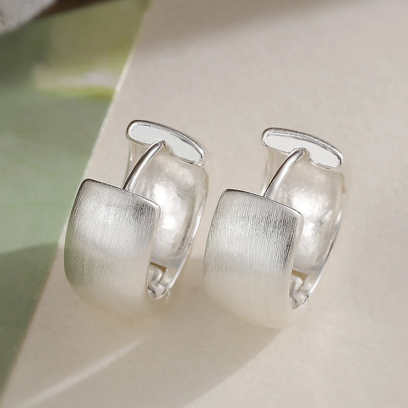 GANPUP Kreative Runde Mattierte Creolen für Damen, Modischer Neuer Ohrschmuck, Accessoire, Geschenk für Partys – Detail 4