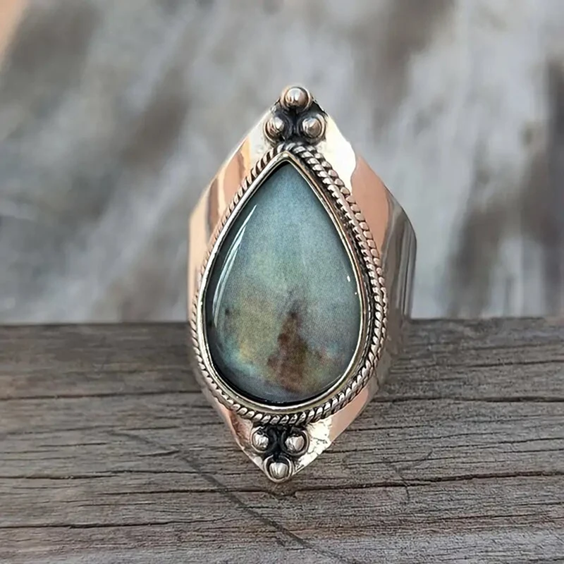 Huitan Vintage Women Rings with Pear Shaped Green Stone Sticker Geometric Temperament Lady Accessories Party Boho Style Jewelry