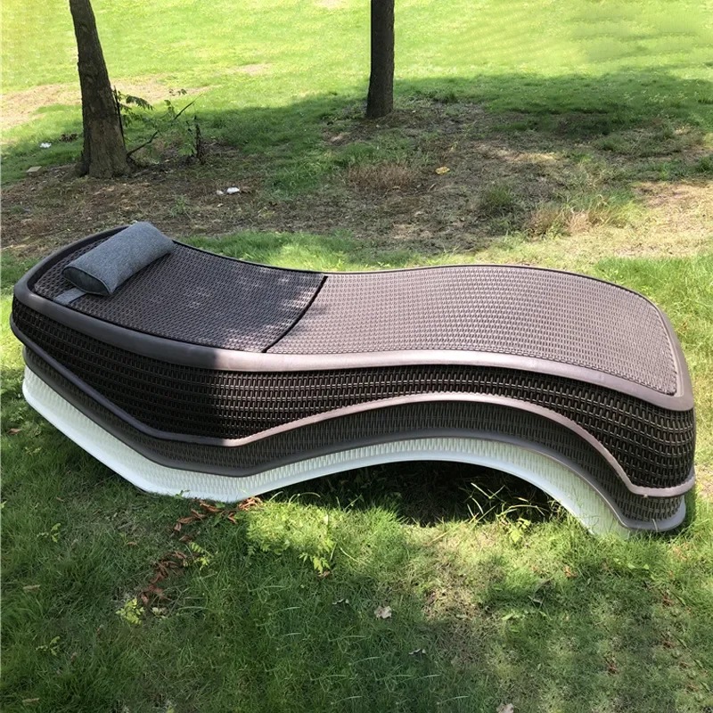 Outdoor Plastic Rattan Lounge Chair Beach Sunbed Poolside Resort Hotel Patio Furniture UV Protection Recliner