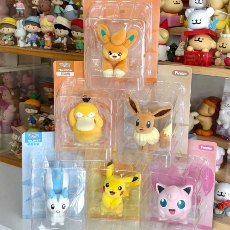Flocage Pokemon dessins animés chauds film Anime Figure Eevee Pachirisu Psycanard Collection animaux de compagnie modèle d'action jouets cadeaux ornement