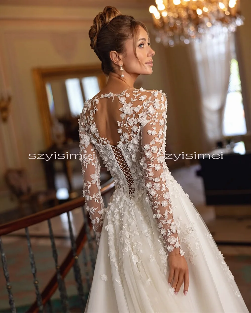 エレガント A ライン ウェディングドレス O ネック フルスリーブ フォーマルイブニングドレス マキシレングス ブライダルドレス ローブ・デ・マリー