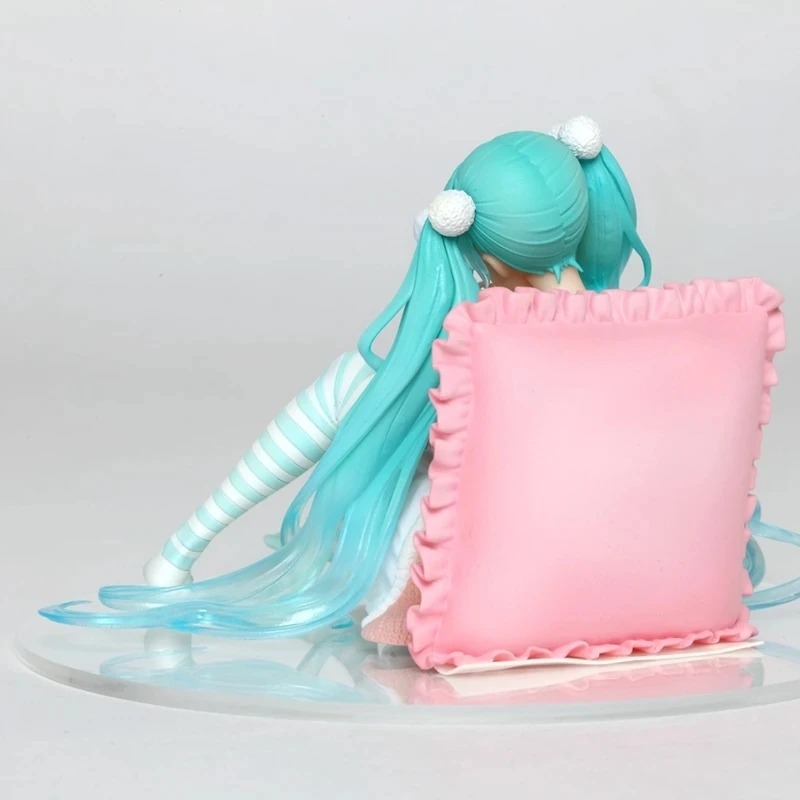 16Cm Anime Figuur Hatsune Miku Figuur Loungewear Paardenstaart Meisje Kariko Koyama Kussen Zitten Model Speelgoed Figuine Pvc Actiefiguur