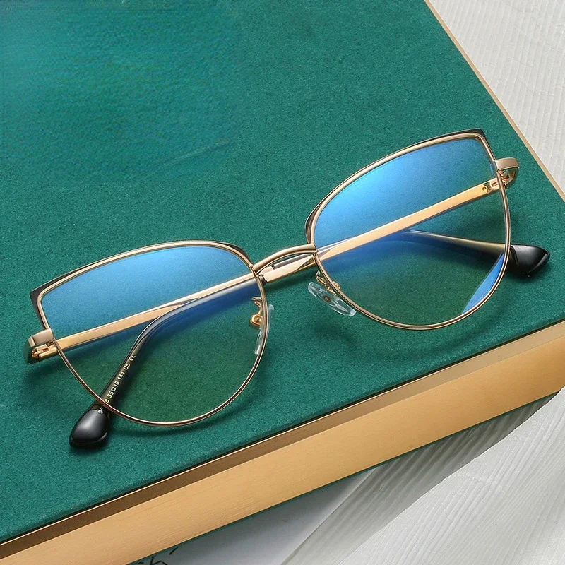 New Women's Anti-Blue Ray Plain Glasses Fashion Trendy Metal Frame Optical Glasses Lady Literature Frame Glasses For Women