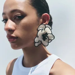 1 Pair Large Flower EarringsPetals Flower Dangle Earrings For Women 2024 Trend Luxury Design Wedding Party Jewelry Gifts