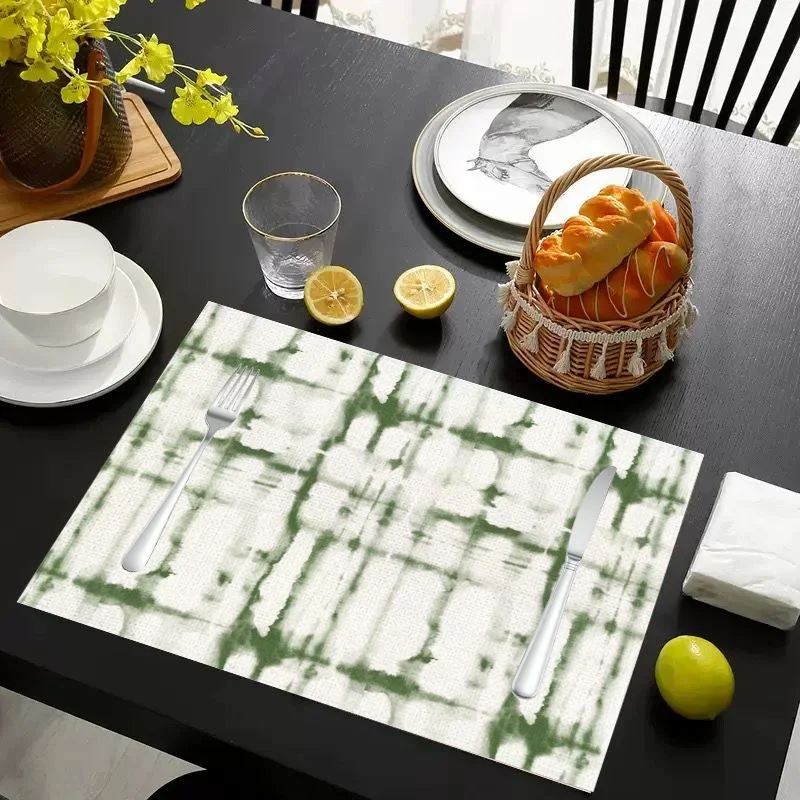 VIKAMA Christmas Placemat White Green Tie Dye Pattern, Waterproof Oil-Proof Heat-Resistant Non-Slip Dining Table Mat