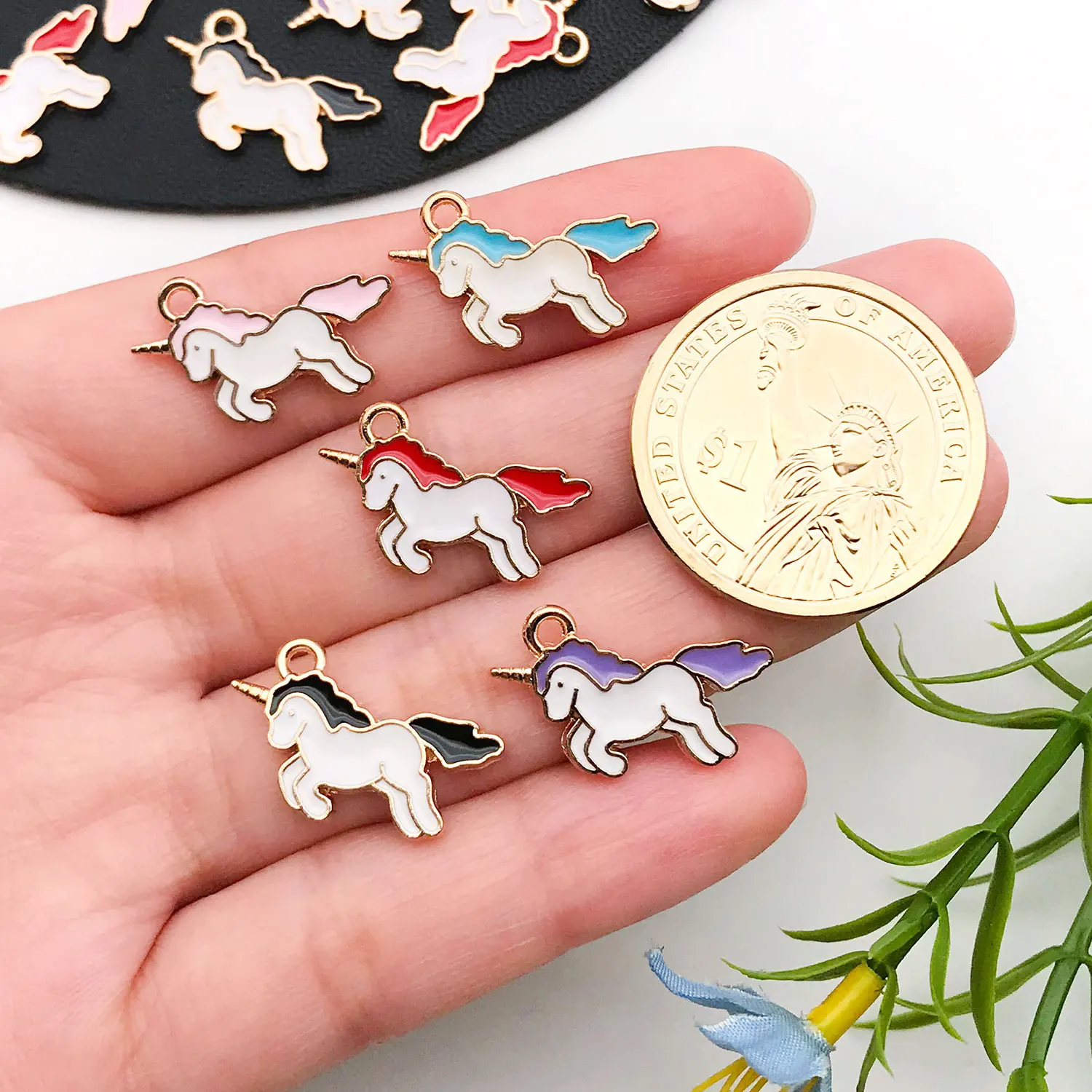 10/20Pcs 14x17mm Mixed Colours Cartoon Cute Pony Charm Enamel Drip Oil Animal Charm DIY Earrings Bracelet Jewellery Accessories