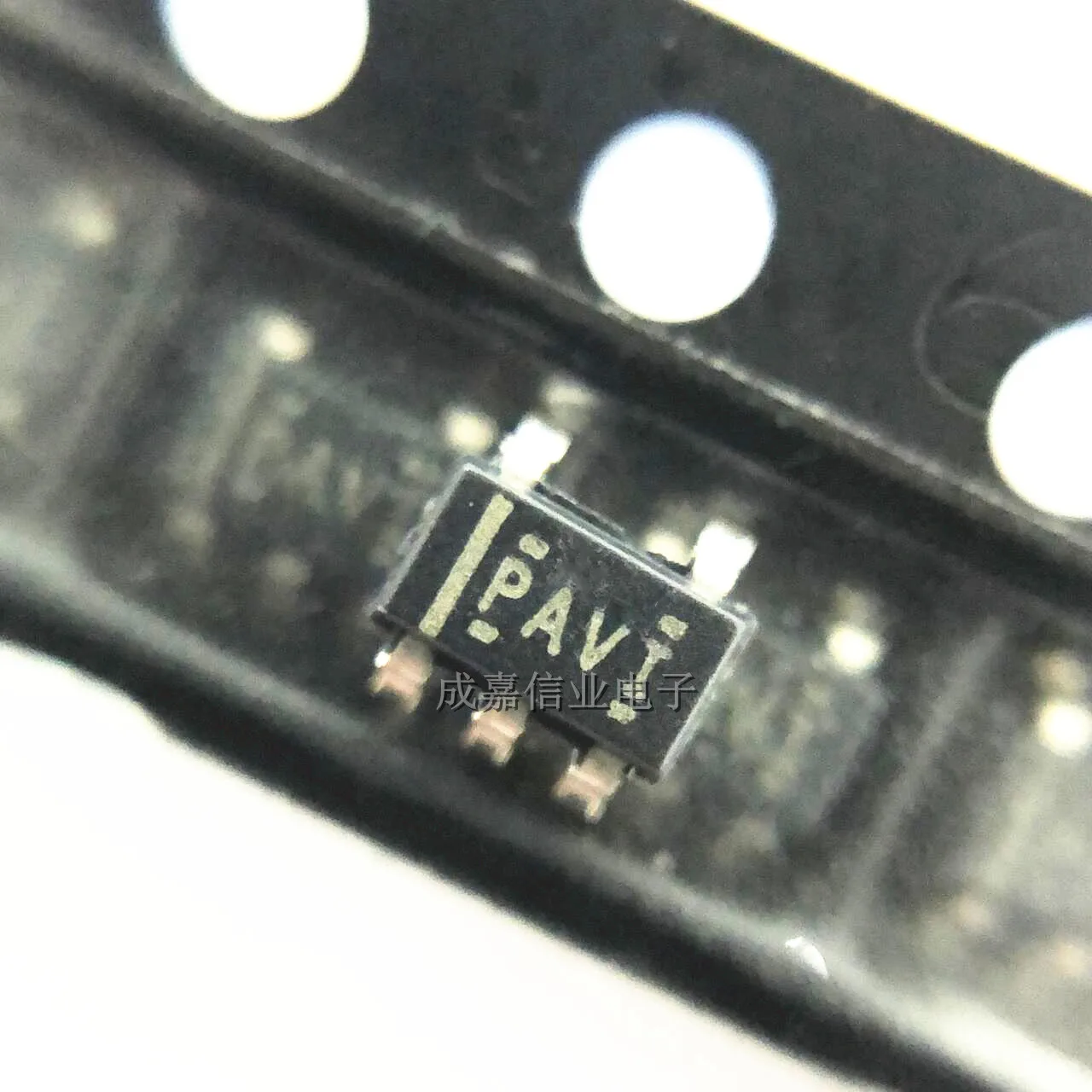 10pcs/Lot TPS3824-33DBVR SOT-23-5 MARKING;PAVI Supervisory Circuits 2.93V Monitor Operating Temperature:- 40 C-+ 85 C