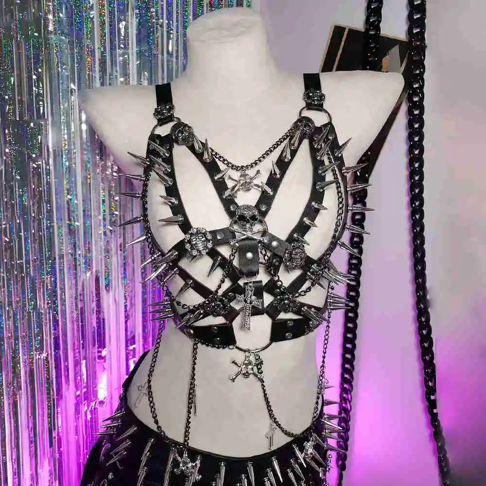 

Skull Harajuku Punk Rock Y2K Halter Camisole TOPS Emo Spike Studded Rivet Hip Hop Chain E-Girls Cross Goth Grunge Glitch Core