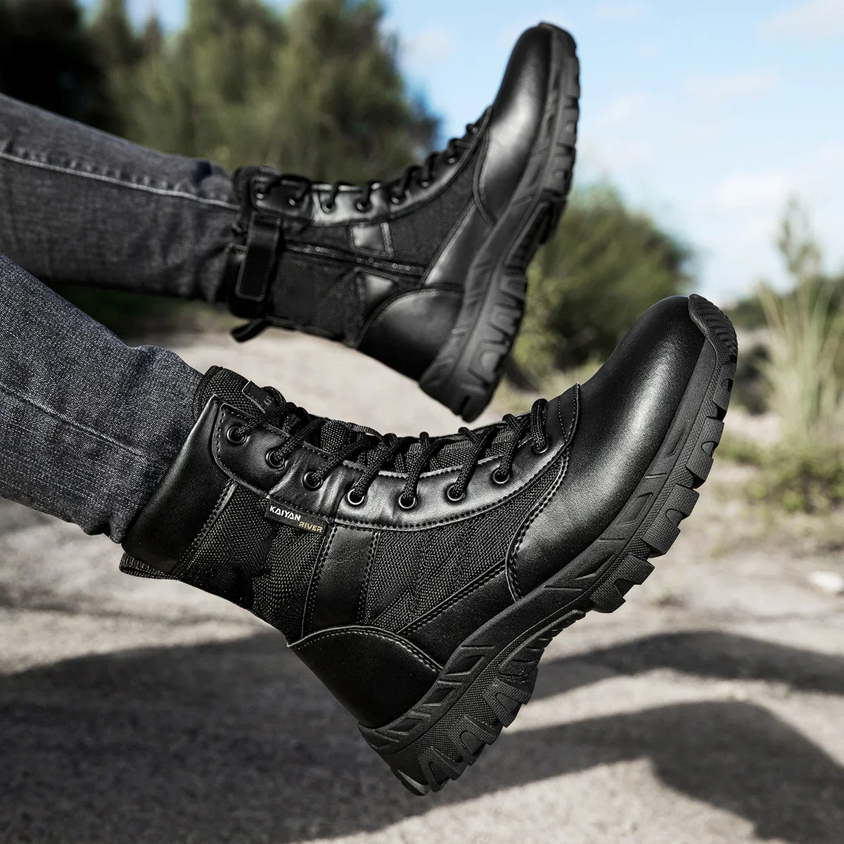 Men's Outdoor Hiking Shoes High-top Leather Boots Tactical Military Boots Black Thick-soled Shoes Wear-resistant Zapatillas Male view 6