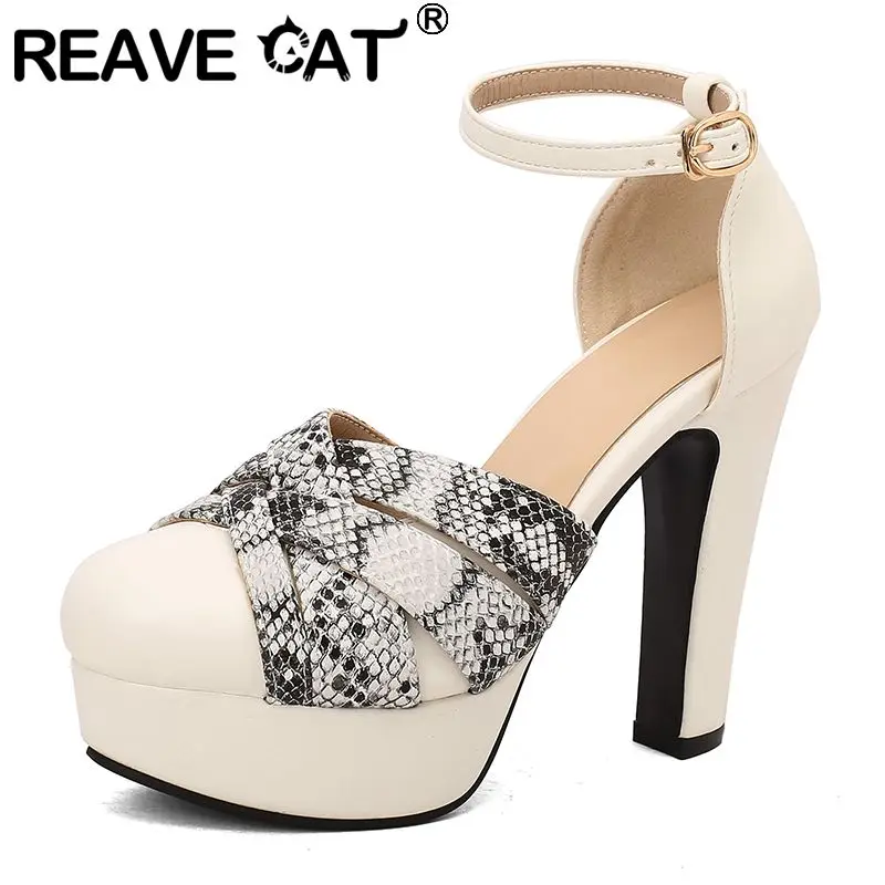 

REAVE CAT Design Женские сандалии с круглым носком на блочном каблуке 12 см на платформе 3,5 см с пряжкой и ремешком Разноцветные 48 49 50 Модная обувь для свиданий