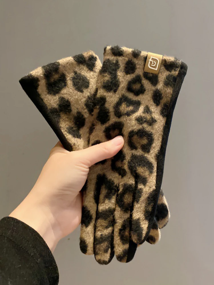 AliExpress Leopard Print Cashmere Touch Screen Gloves For Women Cycling Winter Warm Protection Padded Cold Windproof Gloves