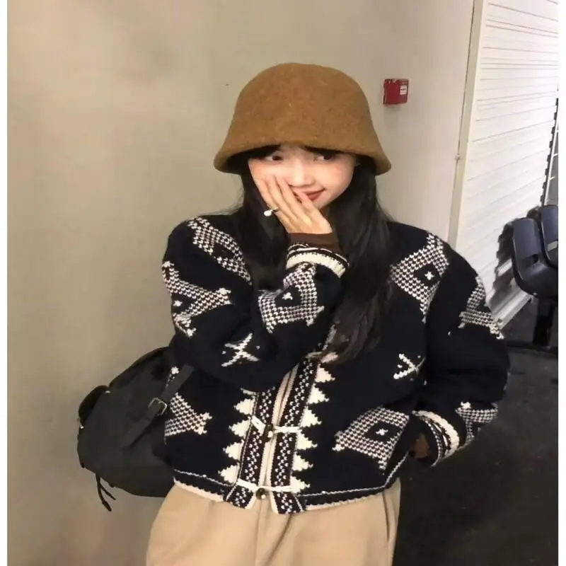 Korean Style Retro Coat Jacquard Horn Button Sweater Coat Women Loose Design Lazy Style Knit Autumn Winter Fashion Outerwear