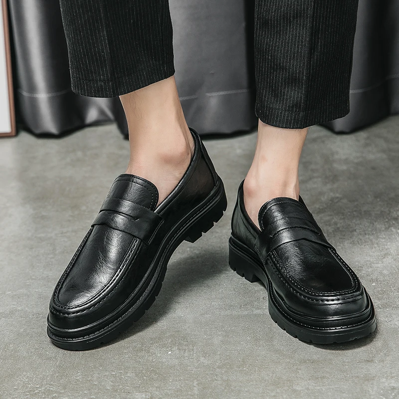 Round headed men's loafers Classic Italian men's style Wedding Party Outdoor Leisure Business Men's Tassel Slip on Shoes