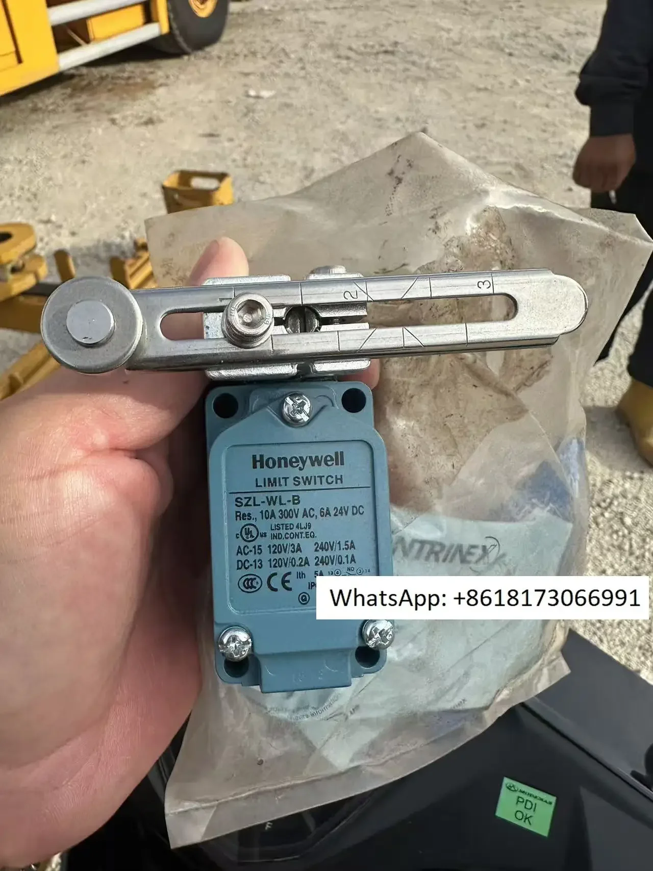 

Suitable for 400 Tons Crawler Crane Travel Switch Sensor