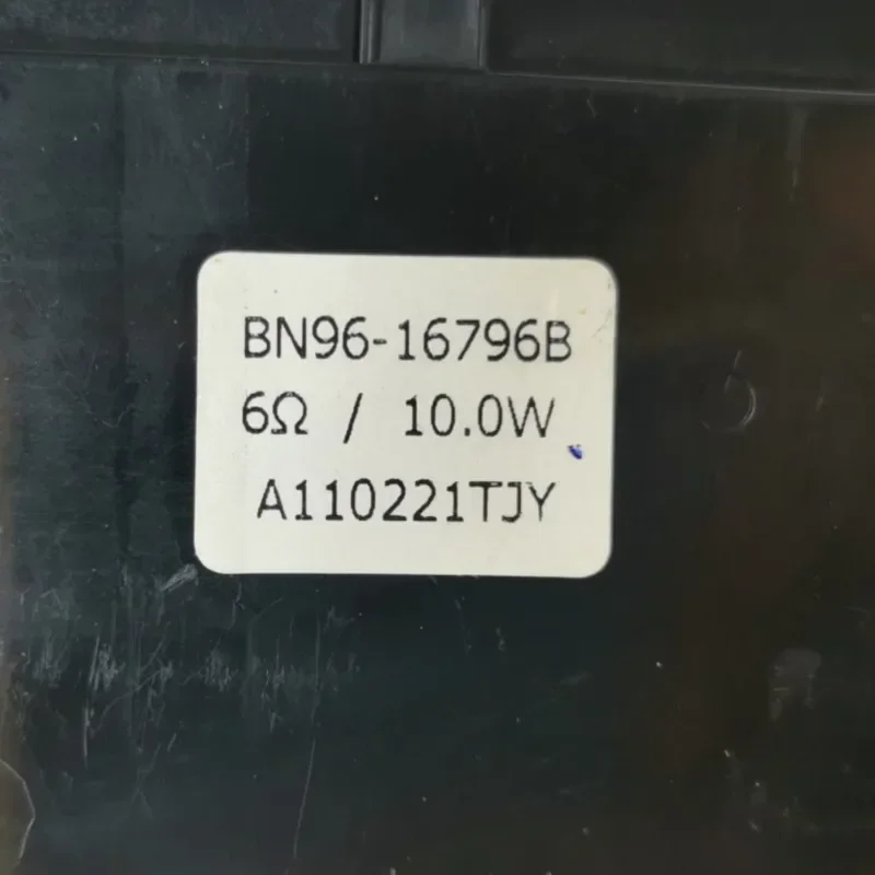 

UA46D6000SJ UA46D5000PR UA40D5000PR 6 ohms 10W UE46D5700 UE40D6100 Speakers BN96-16796A horn BN96-16796B for TV